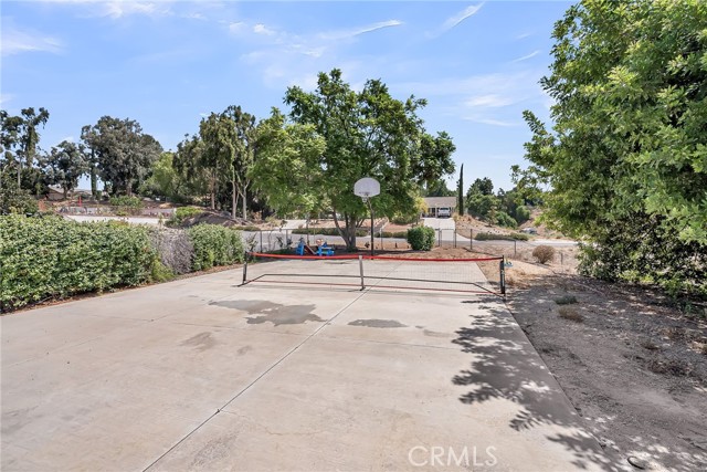 15725 Terraceview Court, Riverside CA: https://media.crmls.org/medias/eec0ff99-158e-4a0d-ab2b-1558bfc403a4.jpg