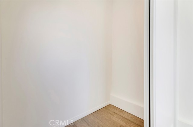 Detail Gallery Image 11 of 16 For 16503 Kingsbury St, Granada Hills,  CA 91344 - 1 Beds | 1 Baths