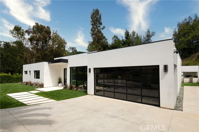 9924 Liebe Drive, Beverly Hills CA: https://media.crmls.org/medias/eec16273-ef65-4494-8dd2-3594df458e32.jpg
