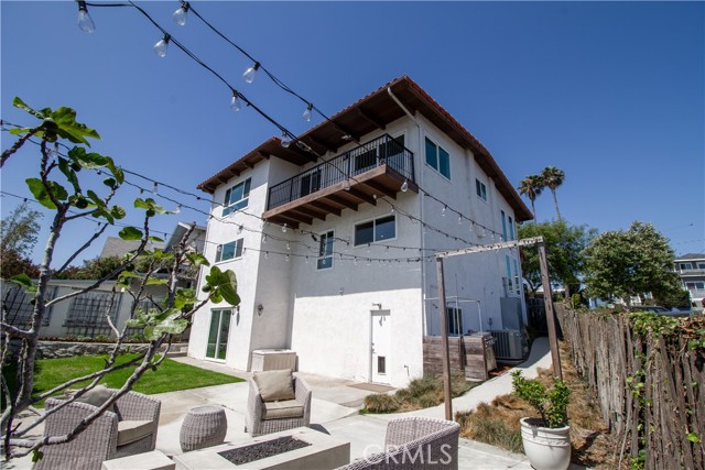 807 El Redondo Avenue, Redondo Beach, California 90277, 3 Bedrooms Bedrooms, ,1 BathroomBathrooms,Residential,For Sale,El Redondo,SB26098544