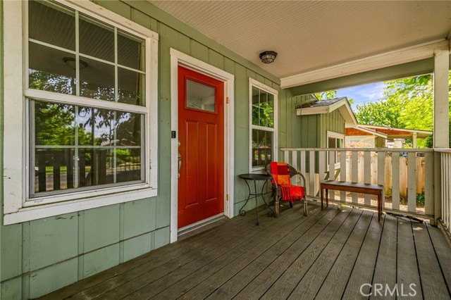 1617 Hemlock Street, Chico CA: https://media.crmls.org/medias/eec1d75e-7325-4c2f-a2d3-f31d1262505d.jpg