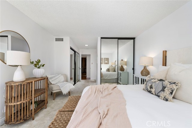 Detail Gallery Image 12 of 41 For 201 Bay Shore Ave #104,  Long Beach,  CA 90803 - 2 Beds | 2 Baths