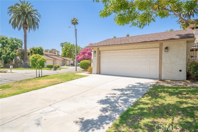 Image 1 of 47 For 2627 Mangrove Way
