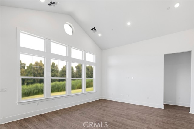 1101 Vinaza Road, Paso Robles CA: https://media.crmls.org/medias/eec3a9f5-bf57-48d7-bde5-b4c18196fd2e.jpg