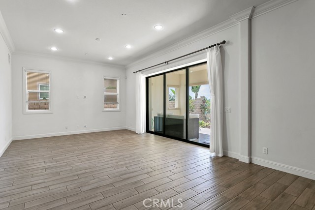 35 Manzanillo, Lake Forest CA: https://media.crmls.org/medias/eec40008-aaf5-491b-810a-d18853fd9817.jpg