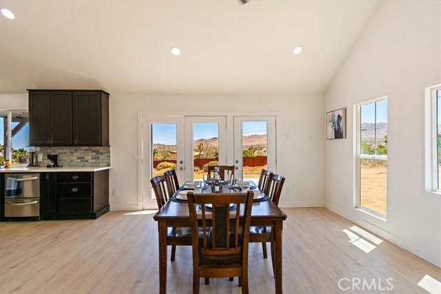 Detail Gallery Image 11 of 75 For 9255 Fortuna Ave, Yucca Valley,  CA 92284 - 3 Beds | 3 Baths