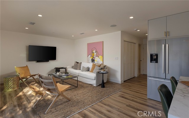 Detail Gallery Image 23 of 37 For 212 E 19th St, Costa Mesa,  CA 92627 - 5 Beds | 4 Baths