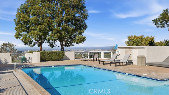 Detail Gallery Image 57 of 59 For 31 Saint Tropez, Newport Beach,  CA 92660 - 4 Beds | 3 Baths
