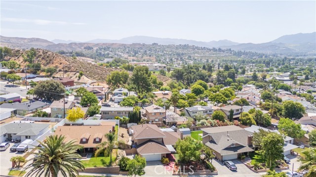Detail Gallery Image 27 of 27 For 27852 Rosamond, Canyon Country,  CA 91351 - 4 Beds | 2 Baths