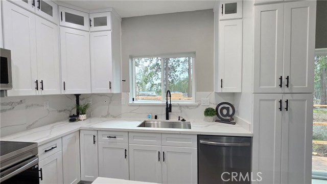 Detail Gallery Image 10 of 33 For 6485 Providence Ct, Magalia,  CA 95954 - 4 Beds | 2 Baths