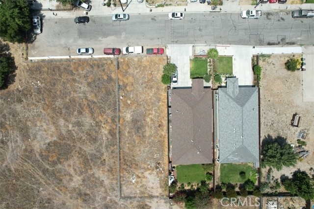 970 South Florez Street, Colton CA: https://media.crmls.org/medias/eec6c94a-1299-4666-8e97-dad57876dbc9.jpg