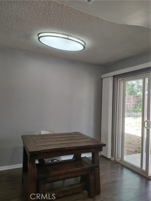 7870 Hopi Trail, Yucca Valley CA: https://media.crmls.org/medias/eec71ce1-479b-4136-b48e-d4eae34d7d43.jpg
