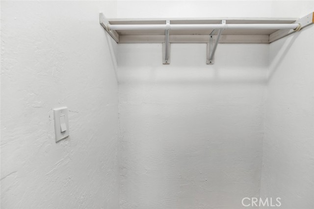 Detail Gallery Image 29 of 39 For 2701 Houchin, Bakersfield,  CA 93304 - 4 Beds | 2 Baths