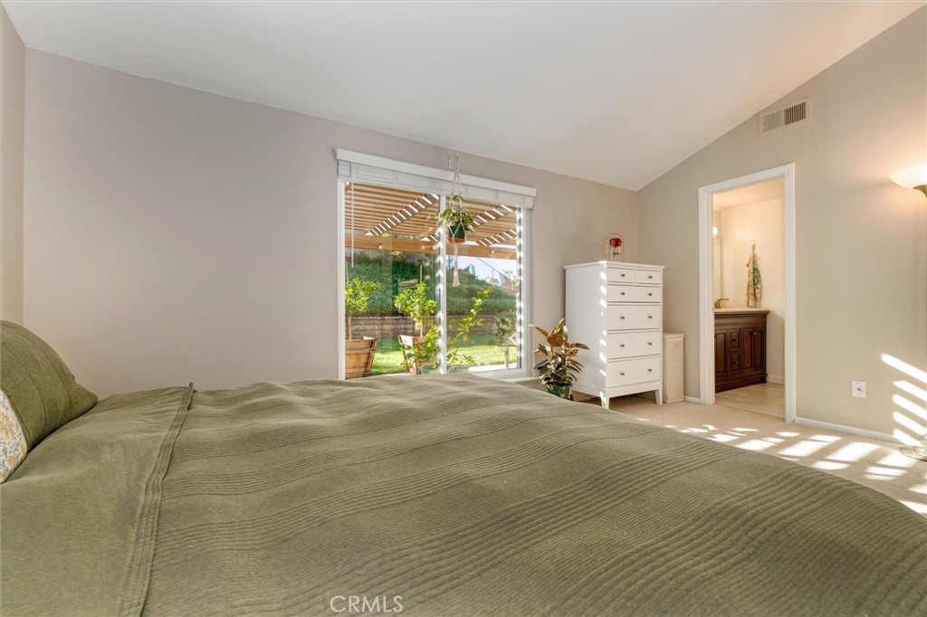 MLS #OC25261411 image #12