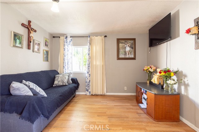 Detail Gallery Image 2 of 22 For 18540 Soledad Canyon Rd Spc 17,  Canyon Country,  CA 91351 - 3 Beds | 1 Baths