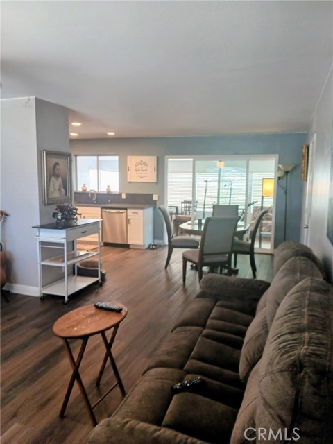 Detail Gallery Image 17 of 32 For 1621 W Montrose, Hemet,  CA 92543 - 2 Beds | 2 Baths