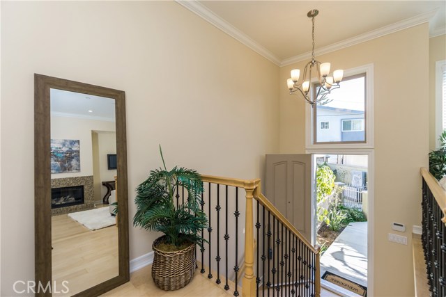 206 Calle Miramar, Redondo Beach, California 90277, 4 Bedrooms Bedrooms, ,3 BathroomsBathrooms,Residential,Sold,Calle Miramar,SB17021229