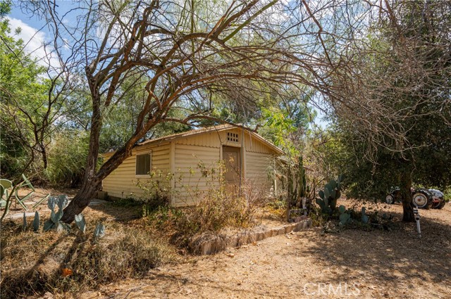 35525 Wildwood Canyon Rd, Yucaipa CA: https://media.crmls.org/medias/eecbcbc1-9265-4132-a17b-6b4821e26ef6.jpg