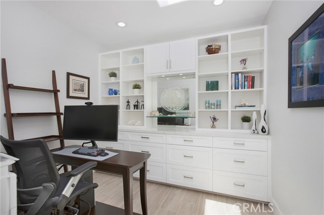 24336 Hillview Drive, Laguna Niguel CA: https://media.crmls.org/medias/eecd8f59-ab4d-4d35-bb4b-33df524e318f.jpg