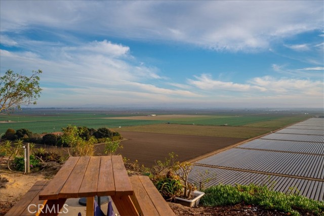 1561 Cielo Lane, Nipomo CA: https://media.crmls.org/medias/eeceb594-8465-4a3c-b0f7-921b16284f48.jpg