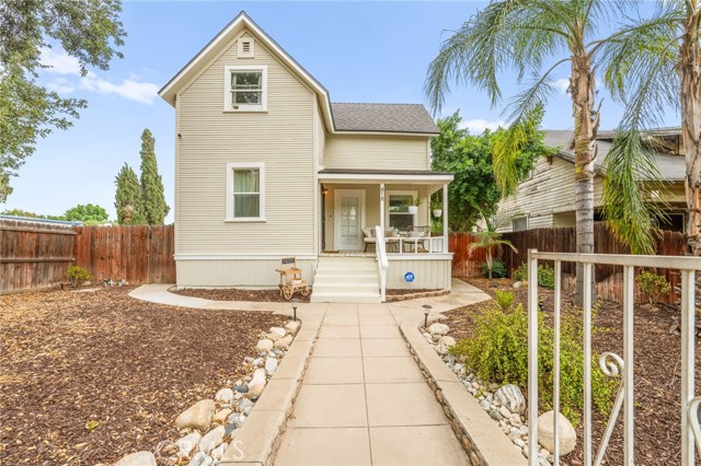 Detail Gallery Image 7 of 75 For 818 E Colton Ave, Redlands,  CA 92374 - 4 Beds | 2 Baths