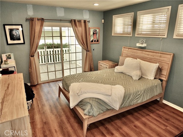 833 Terraine Avenue, Long Beach CA: https://media.crmls.org/medias/eed07057-b0c3-4690-abe8-358414b8eec7.jpg