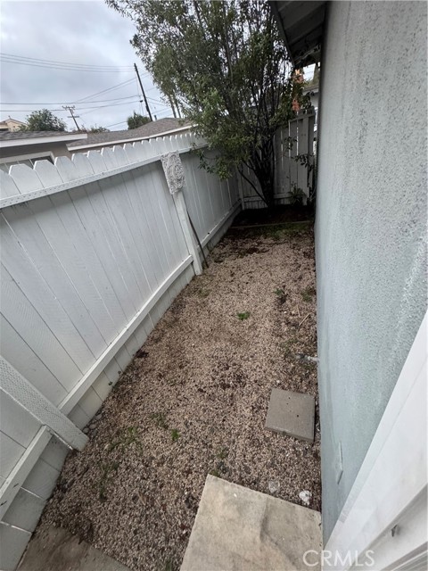 Detail Gallery Image 9 of 23 For 431 Hamilton St #B,  Costa Mesa,  CA 92627 - 2 Beds | 1 Baths