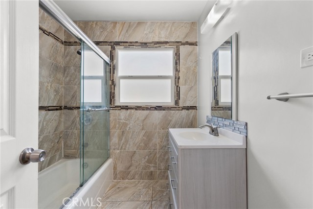 Detail Gallery Image 21 of 39 For 1904 Armacost Ave, Los Angeles,  CA 90025 - 3 Beds | 2 Baths