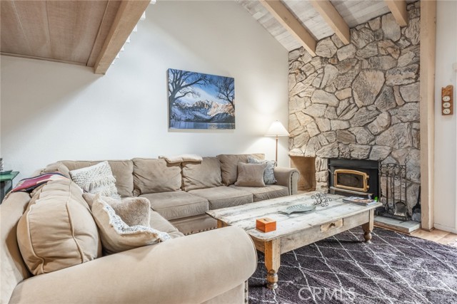 Detail Gallery Image 6 of 41 For 105 Sanctuary #105,  Mammoth Lakes,  CA 93546 - 2 Beds | 2 Baths