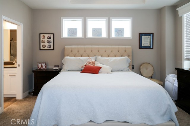 Eed18961 487f 4e27 B1cb 40ce407a7bab