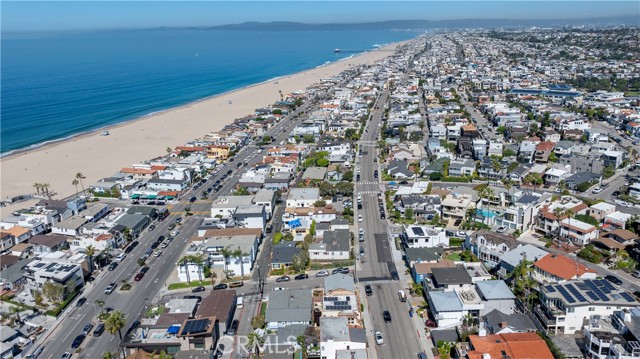 Detail Gallery Image 44 of 46 For 2125 Manhattan, Hermosa Beach,  CA 90254 - 4 Beds | 3 Baths