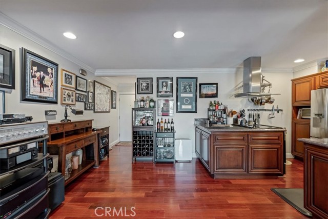 Detail Gallery Image 6 of 34 For 5301 E the Toledo #106,  Long Beach,  CA 90803 - 1 Beds | 1 Baths