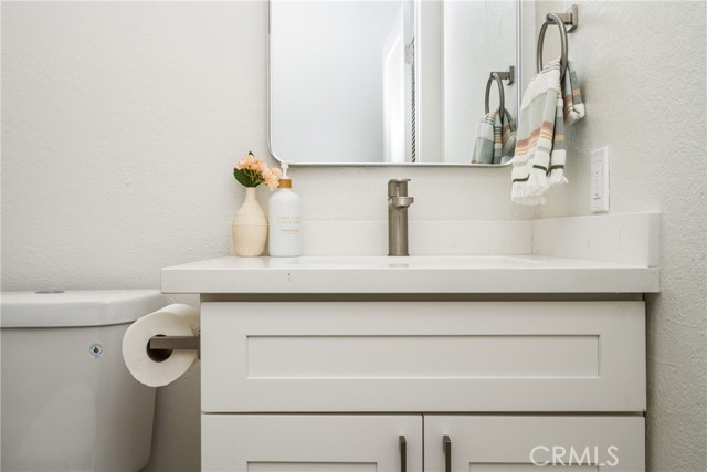 Detail Gallery Image 34 of 61 For 48 Bridgeport, Irvine,  CA 92620 - 3 Beds | 2/1 Baths