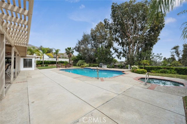 24805 Morning Mist Drive, Moreno Valley CA: https://media.crmls.org/medias/eed397d7-e4d5-4666-8ffd-01cafc3577b7.jpg