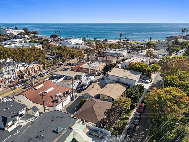 189 Lower Cliff Drive, Laguna Beach CA: https://media.crmls.org/medias/eed3f61b-9e9b-4597-8a0a-7abf66a2b97b.jpg