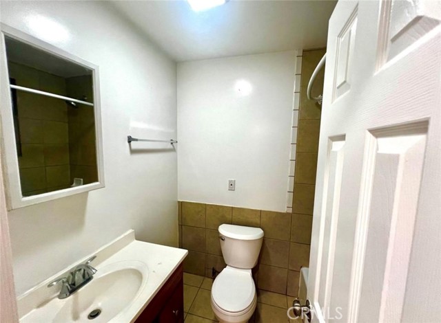 Image 11 of 17 For 2657 Monroe  