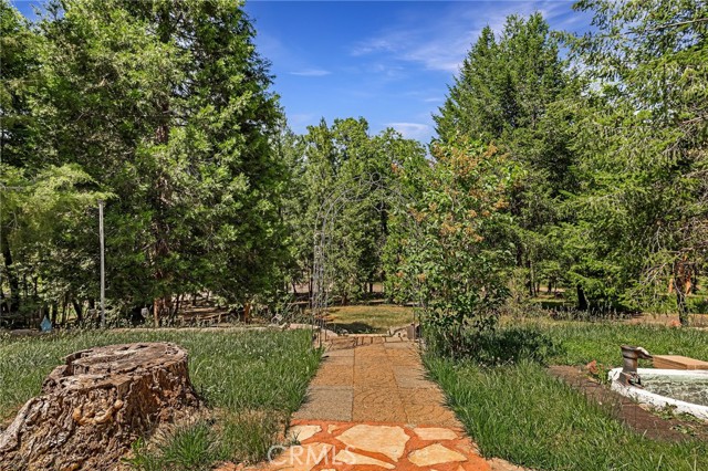 5048 Big Bend Road, Oroville CA: https://media.crmls.org/medias/eed52b11-a523-48a8-91c5-a36cb2874803.jpg