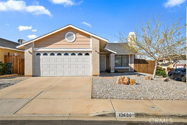 Detail Gallery Image 1 of 23 For 13696 Gemini St, Victorville,  CA 92392 - 2 Beds | 2 Baths