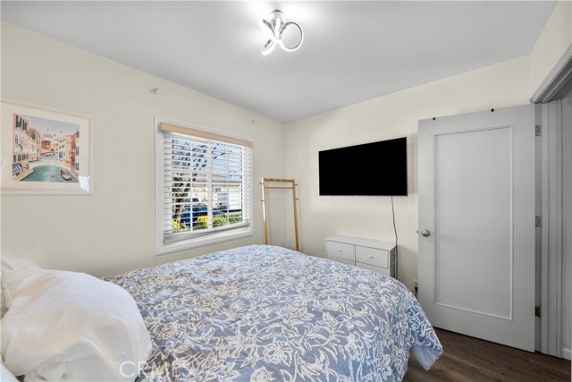 Detail Gallery Image 19 of 41 For 18019 Tiara, Encino,  CA 91316 - 4 Beds | 2 Baths