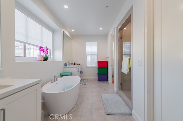 Detail Gallery Image 28 of 34 For 116 Imagination Trl, Irvine,  CA 92620 - 4 Beds | 3/1 Baths