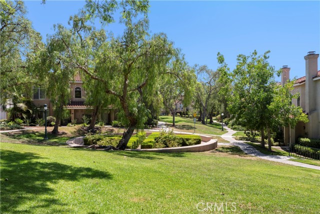 28 Sandpiper Lane, Aliso Viejo CA: https://media.crmls.org/medias/eed6f695-7aa1-4dbe-b31a-15346f554ffd.jpg