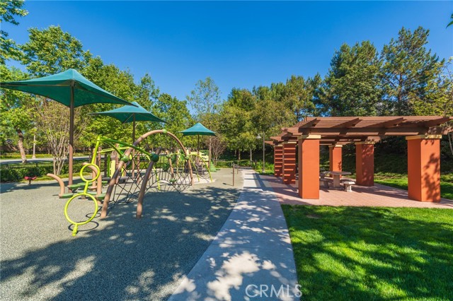 Detail Gallery Image 28 of 39 For 88 Capricorn, Irvine,  CA 92618 - 2 Beds | 2 Baths