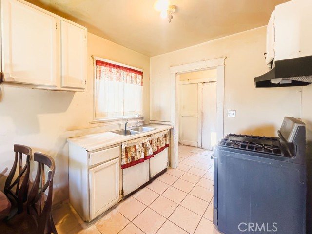 Detail Gallery Image 14 of 26 For 784 W 17th St, San Bernardino,  CA 92405 - 2 Beds | 1 Baths