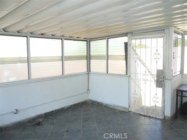 Detail Gallery Image 9 of 9 For 9566 Olive, Bellflower,  CA 90706 - 2 Beds | 1 Baths