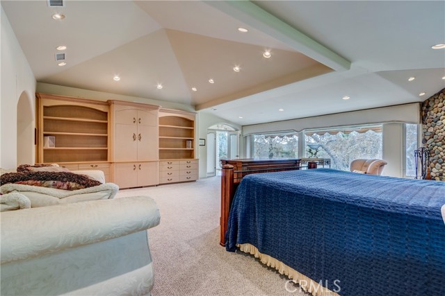 Image 24 of 59 For 39250 Ortega Highway