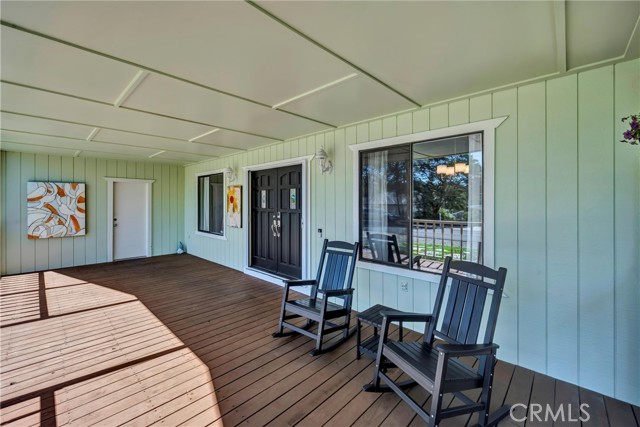 18682 North Shore Drive, Hidden Valley Lake CA: https://media.crmls.org/medias/eeda7d98-cf44-4f4d-b1a6-40a31812df87.jpg