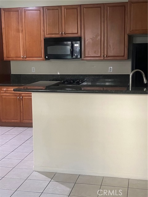 Detail Gallery Image 5 of 9 For 30505 Canyon Hills #604,  Lake Elsinore,  CA 92532 - 2 Beds | 2/1 Baths