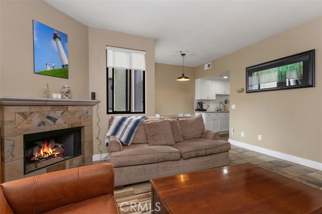 17661 Sergio Circle, Huntington Beach CA: https://media.crmls.org/medias/eedb5ce1-a15a-4826-a633-d8207acb16aa.jpg