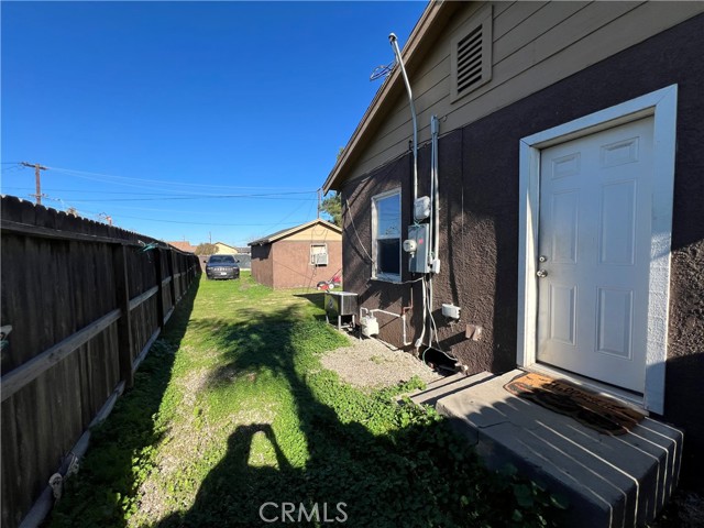 Detail Gallery Image 9 of 17 For 3326 W Henson, Riverdale,  CA 93656 - 2 Beds | 1 Baths