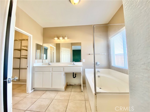 Detail Gallery Image 24 of 31 For 11720 Trailwood St, Victorville,  CA 92392 - 4 Beds | 2 Baths